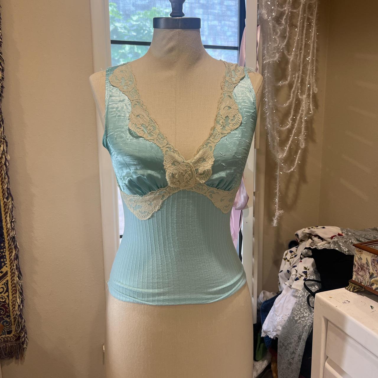 item listed by anahiv123