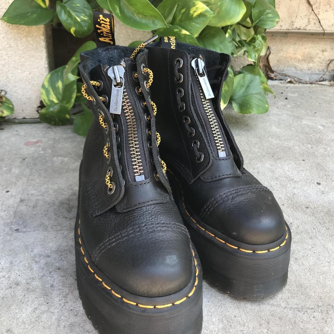 sinclair max dr martens