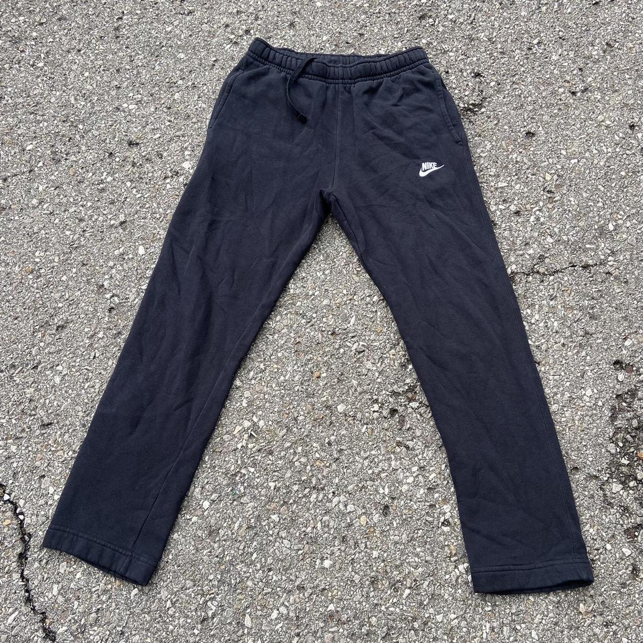 mens nike sweatpants straight leg