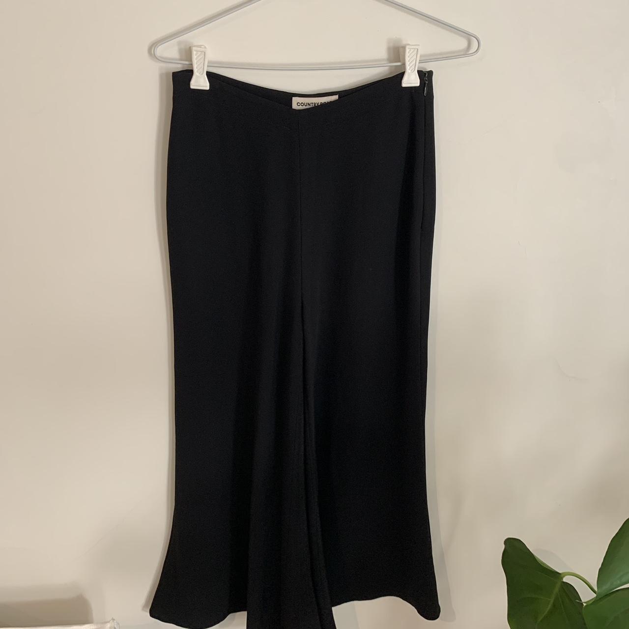 Country Road Black flowy Culottes Sz 4 Would fit 6 - Depop