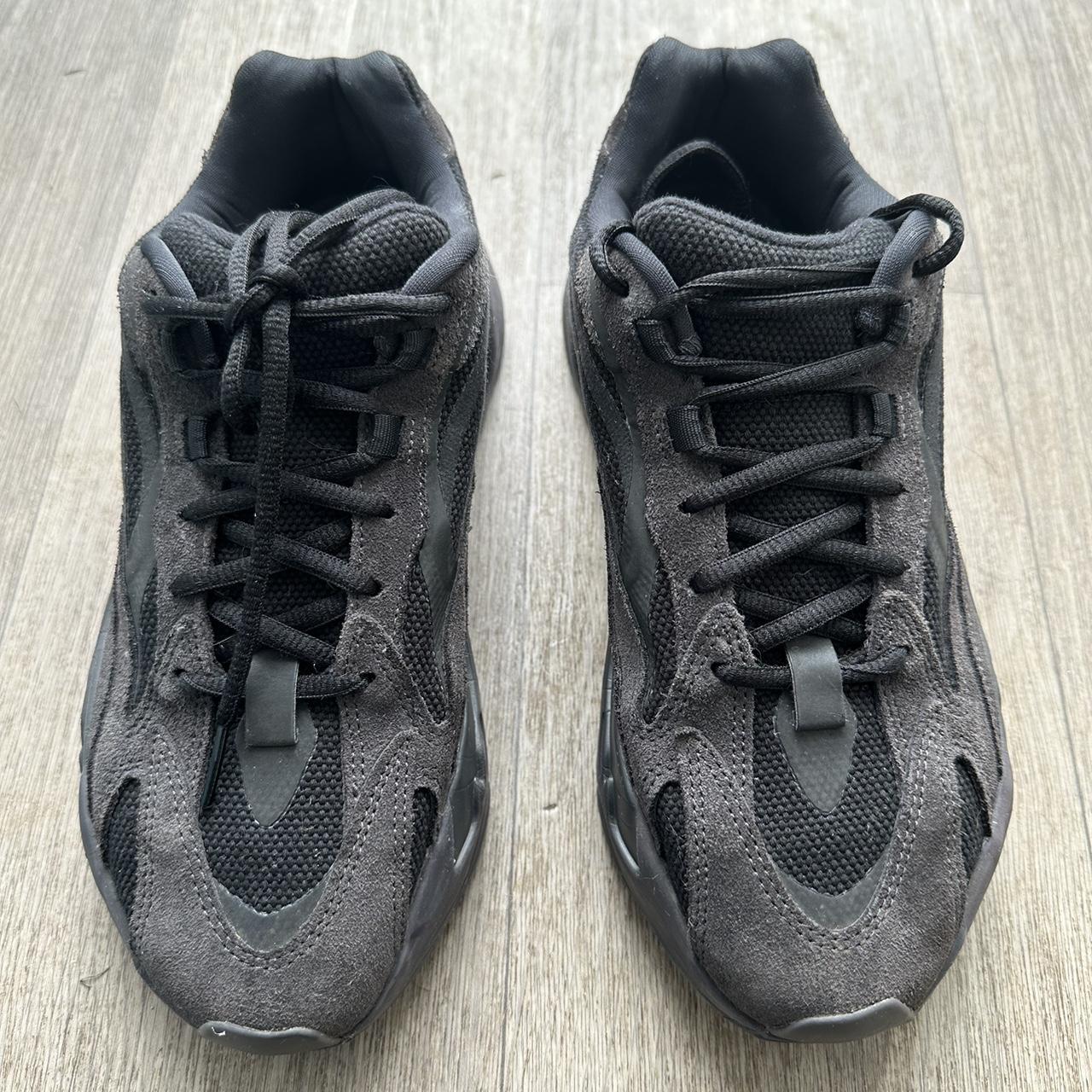 YEEZY 700 VANTA V2 BOOST No original box but will... - Depop