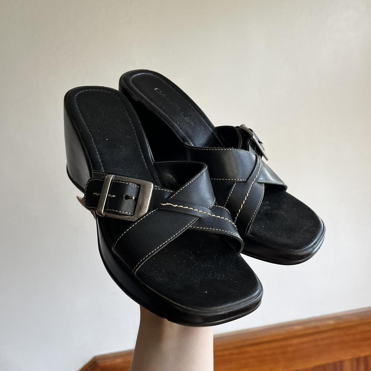 buckle wedges