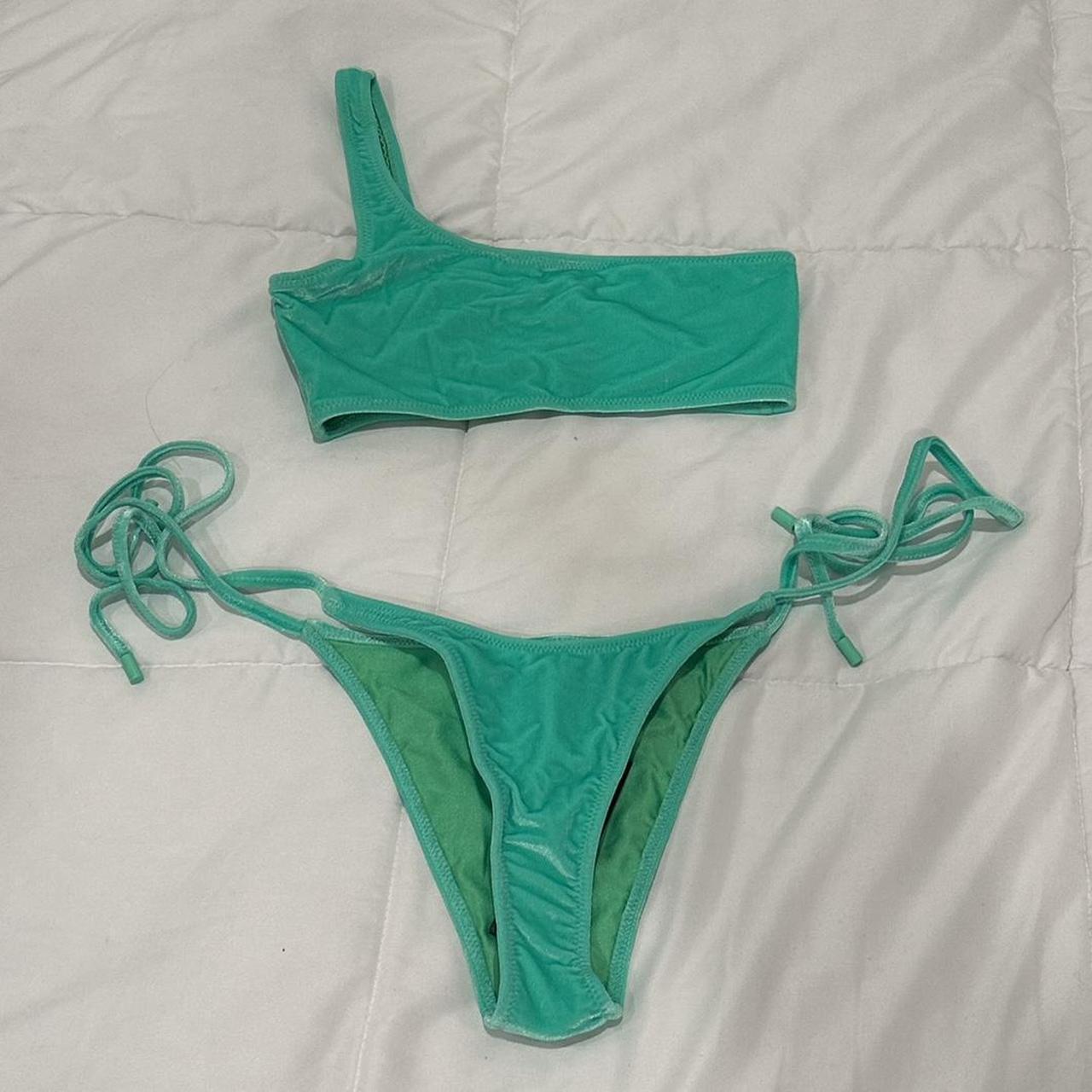 Triangl Women's Green Bikinis-and-tankini-sets | Depop