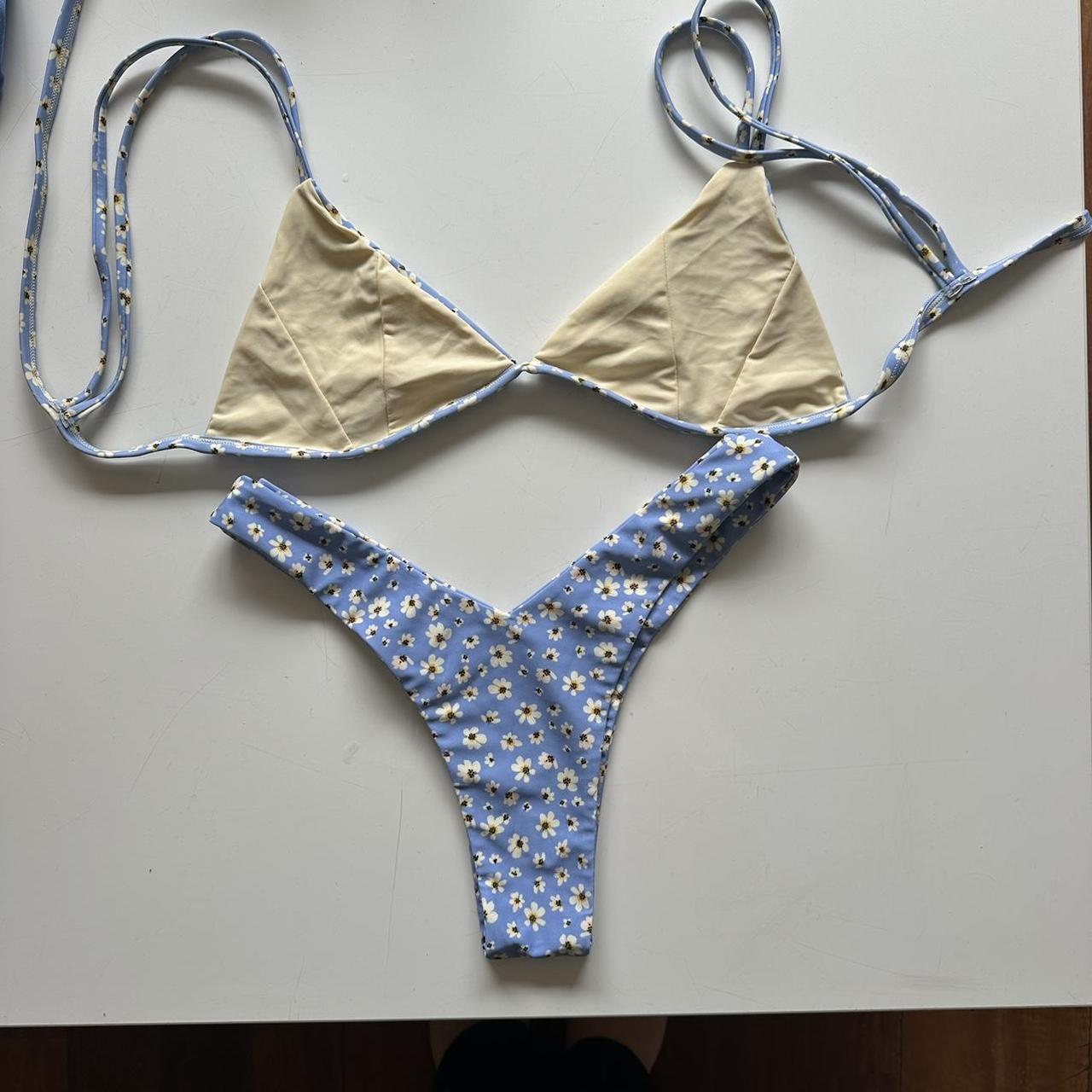 Kulani Kinis Only worn twice Medium top, small... Depop