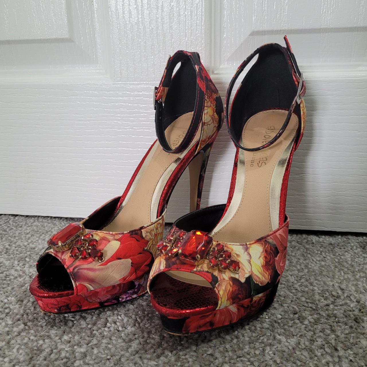 Dune on sale red heels