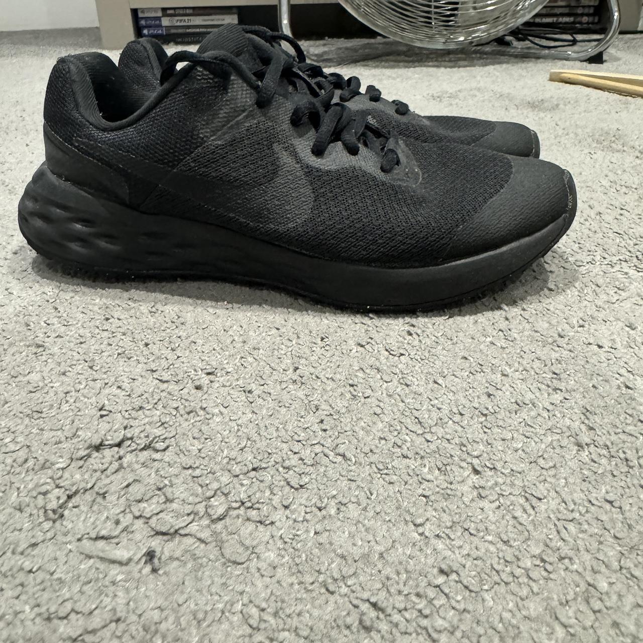 size 14 nike trainers uk
