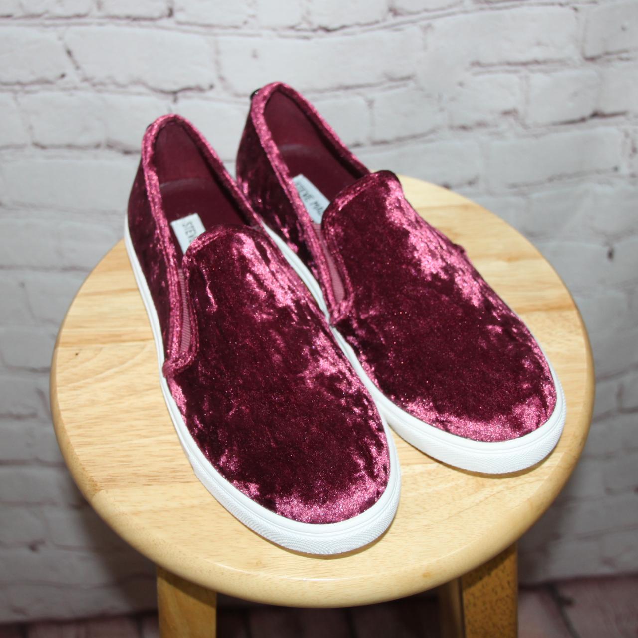 item listed by lilvalenti
