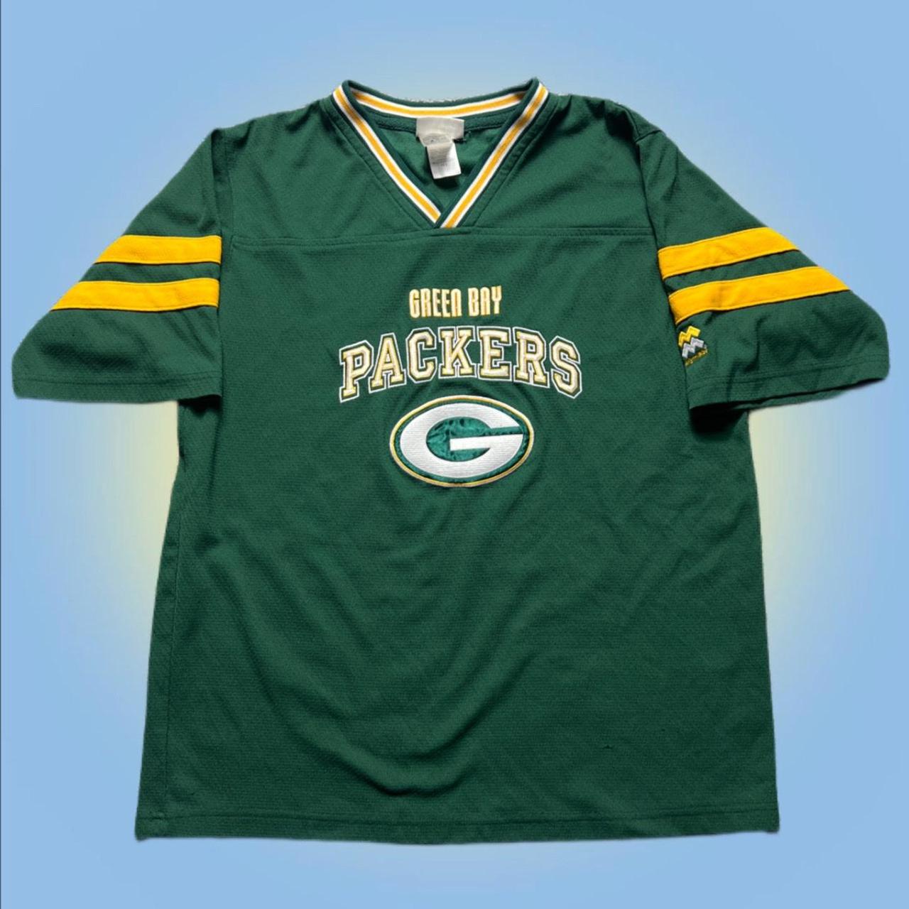 Green Bay Packer 3/4 Sleeve Nike Dri-Fit top. - Depop