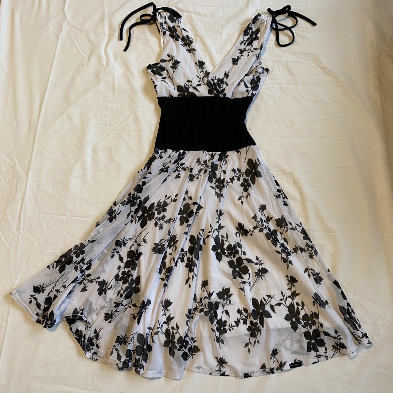 Women's White and Black Dress | Depop