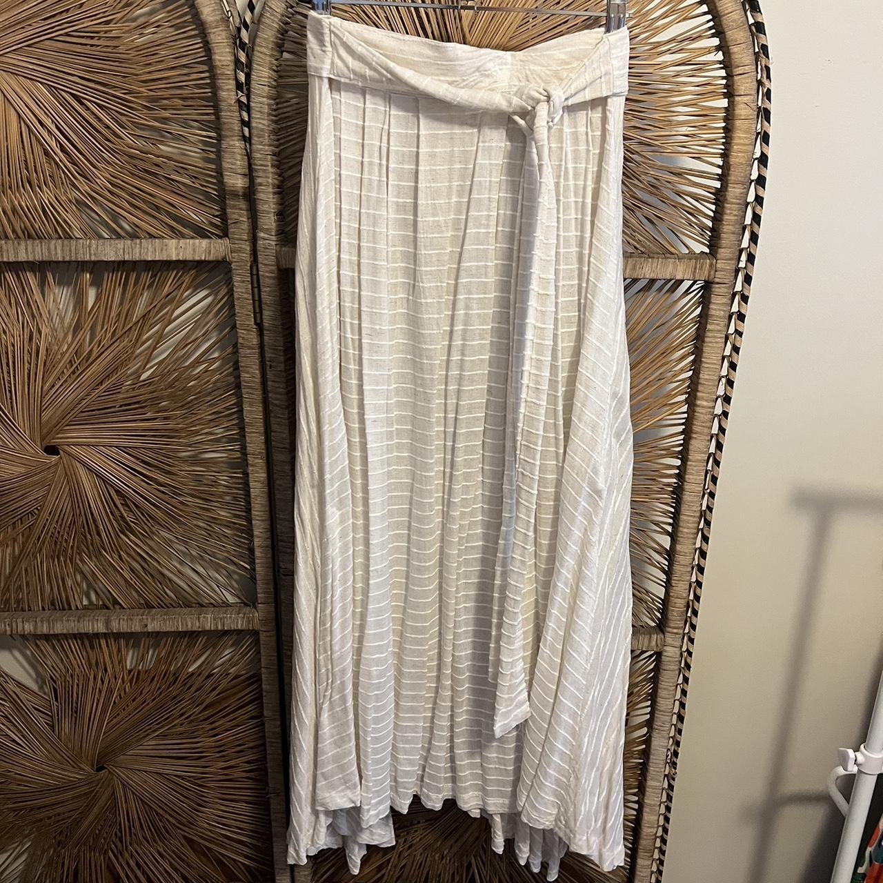 Opia Byron Bay midi skirt Happy to do bundles... Depop