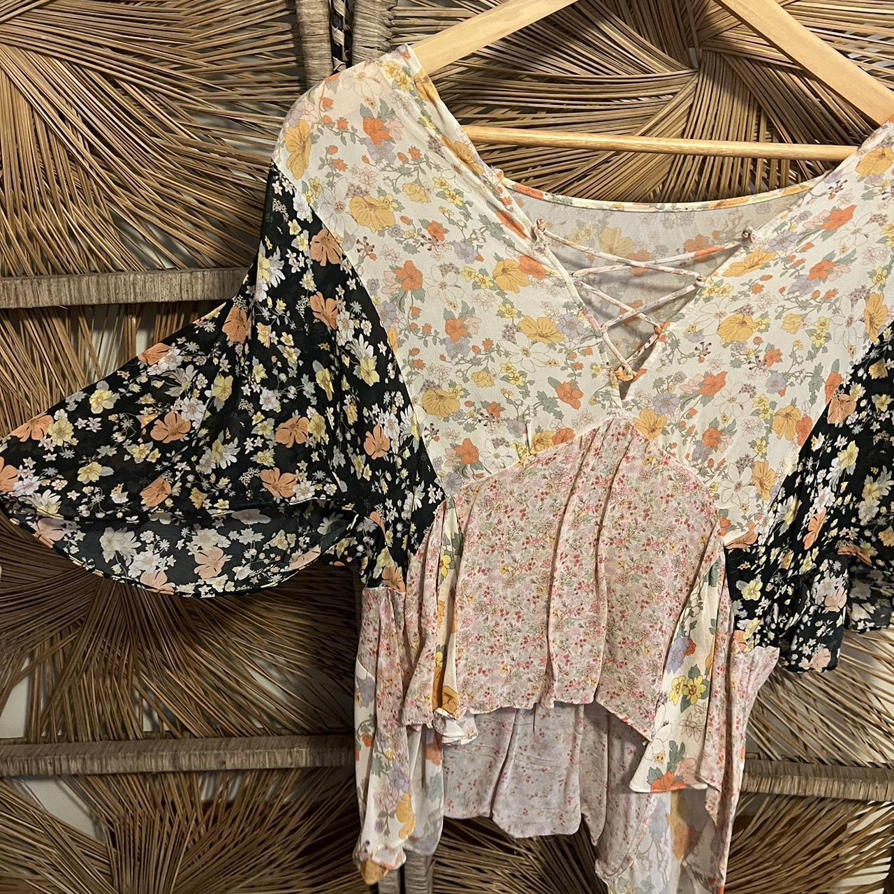 Zara floral top Best suited to sm size Happy to... Depop