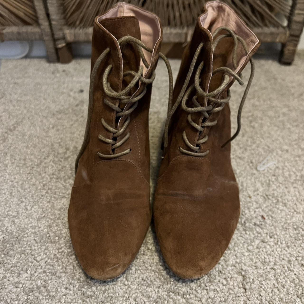 Wittner lace hot sale up boots