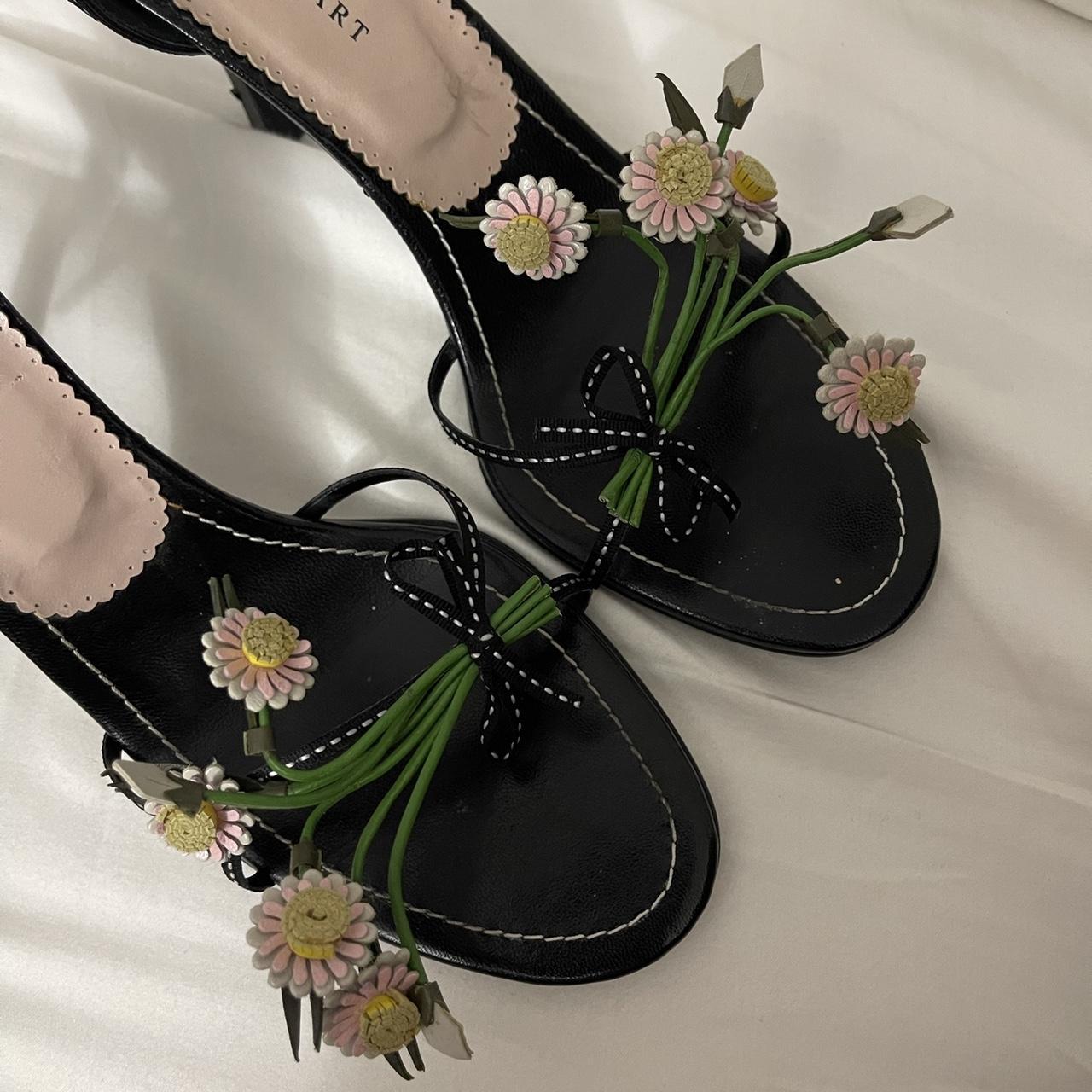 the sweetest and cutest vintage kitten heels with... - Depop