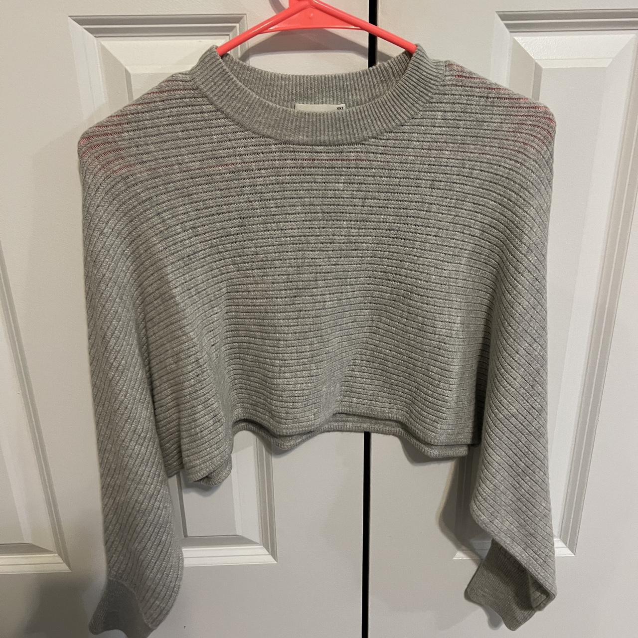 grey aritzia sweater - Depop