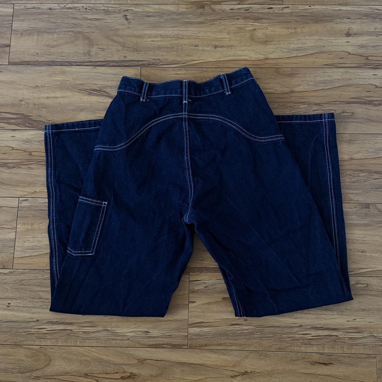 item listed by ashl4ya