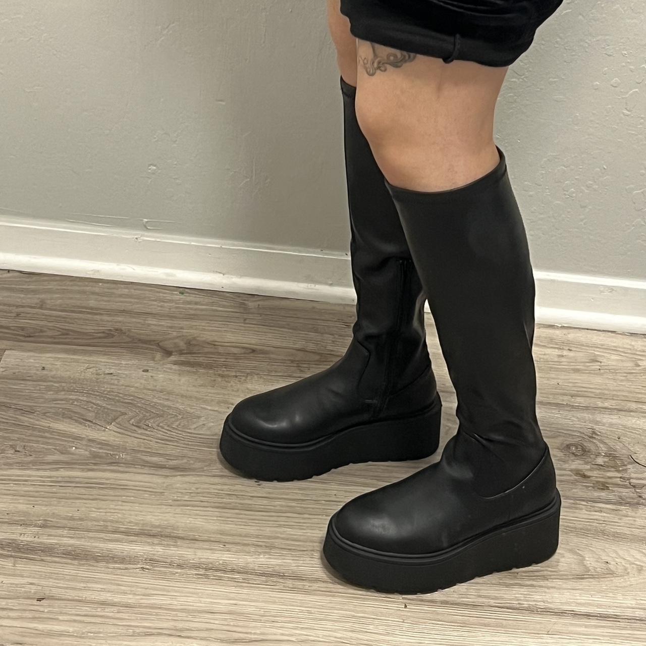 steve madden thunder rubber bootie