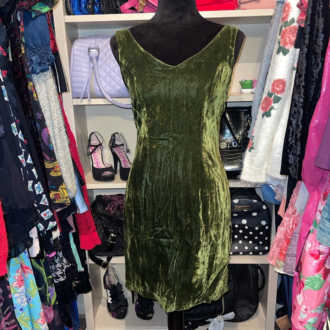 Betsey johnson discount green velvet dress