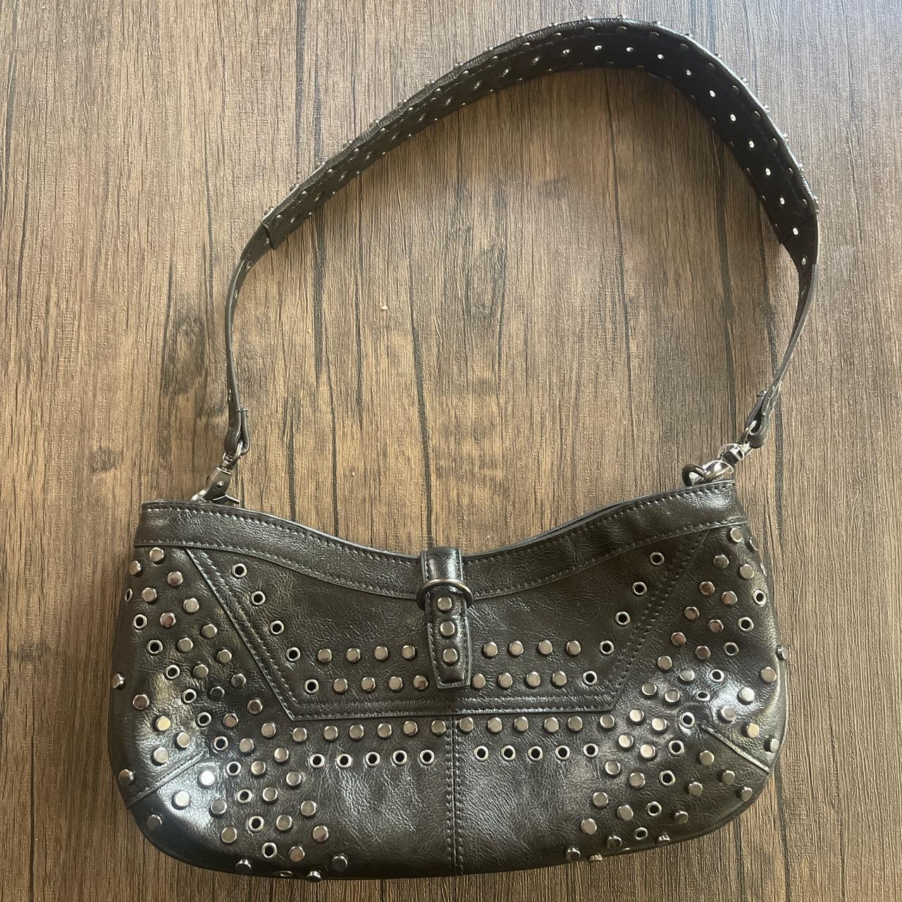 Zara grommet purse brand new and only worn twice... Depop
