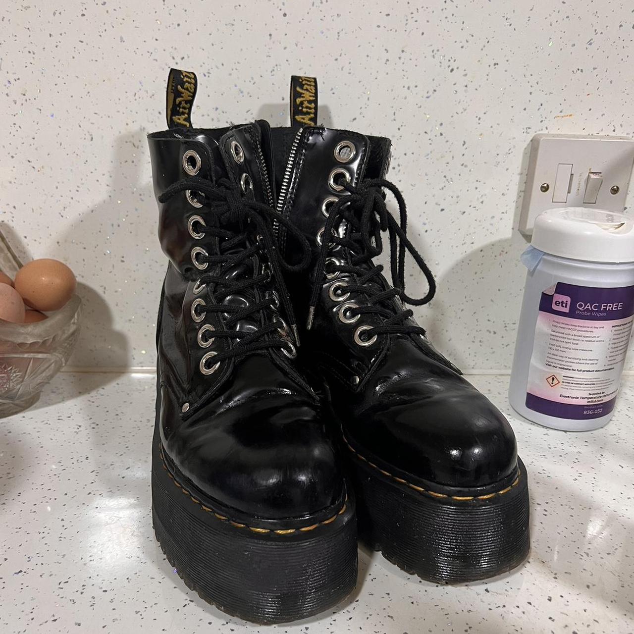 DOC MARTENS JADEN MAX Size 6 Only worn a handful of... - Depop