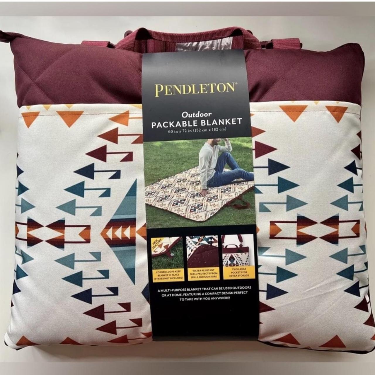 Pendleton Packable Blanket Big Thunder White Red... - Depop