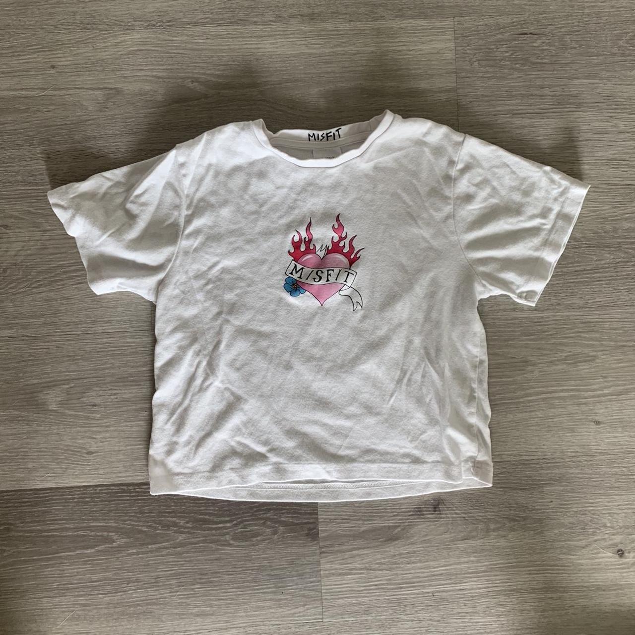 Vintage Graphic Tee. Only worn a couple of times.... - Depop