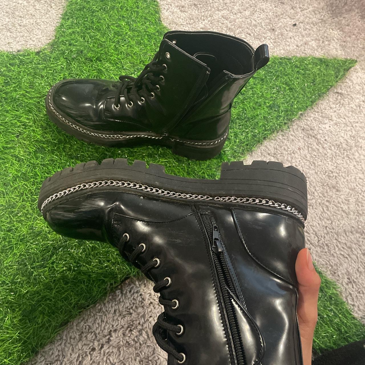 combat rain boots chain around the bottom some in... - Depop