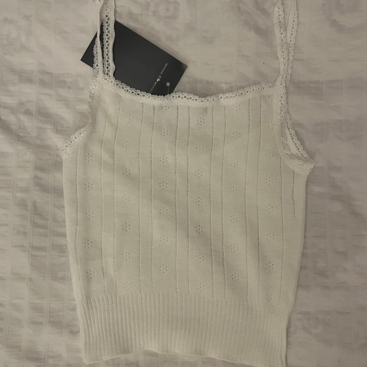 Brandy Melville Men's White Vest (2)
