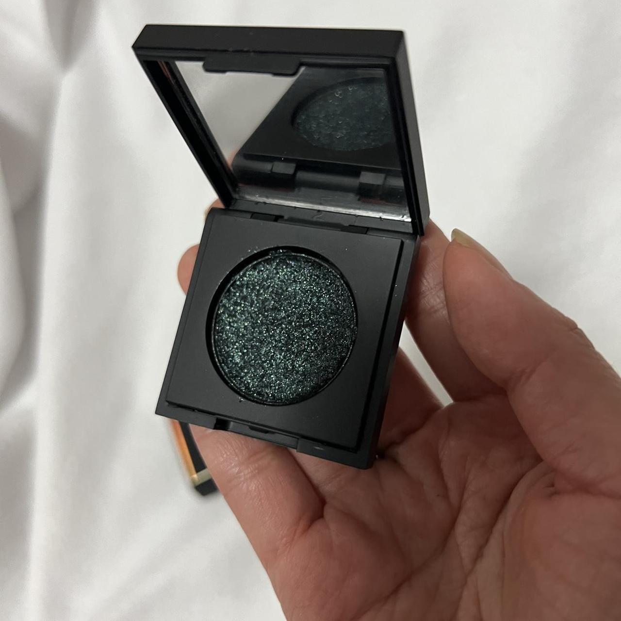 item listed by lisaszwan