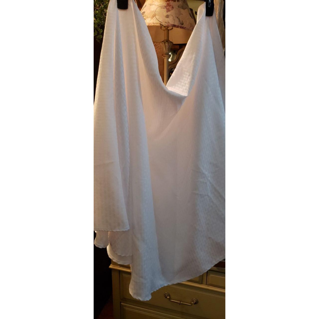 Mainstay Polyester 70 Inch Round Tablecloth White... Depop