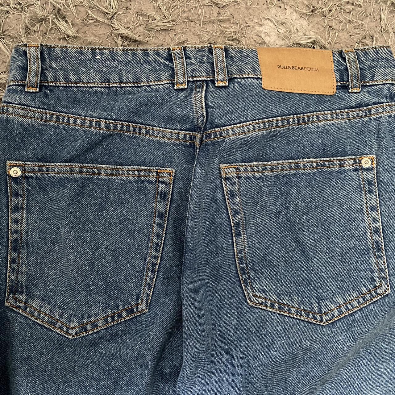 PULL&BEAR MOM JEANS • WORN QUITE A BIT - Depop