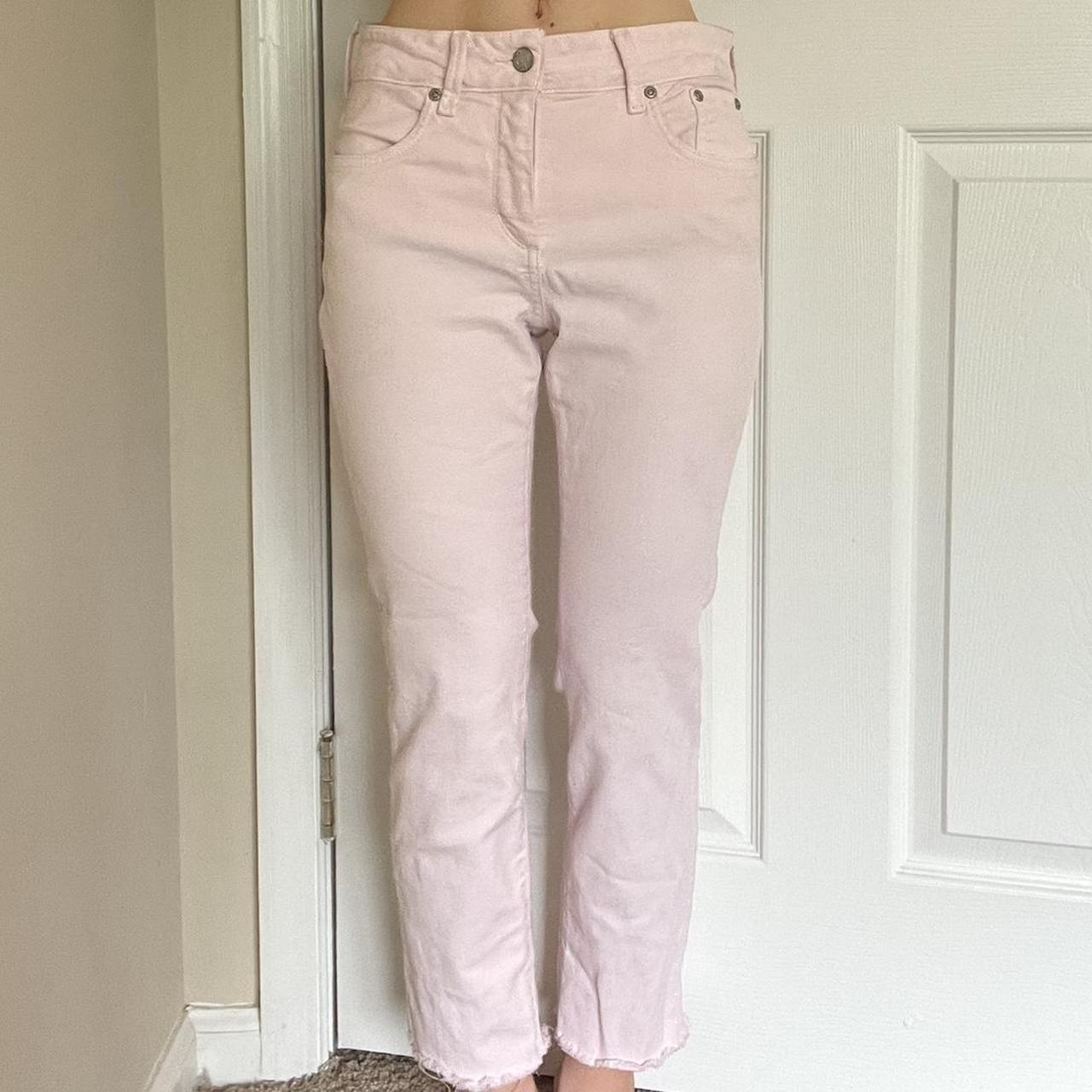 women’s pink ankle jeans🎀 no flaws these have a... Depop