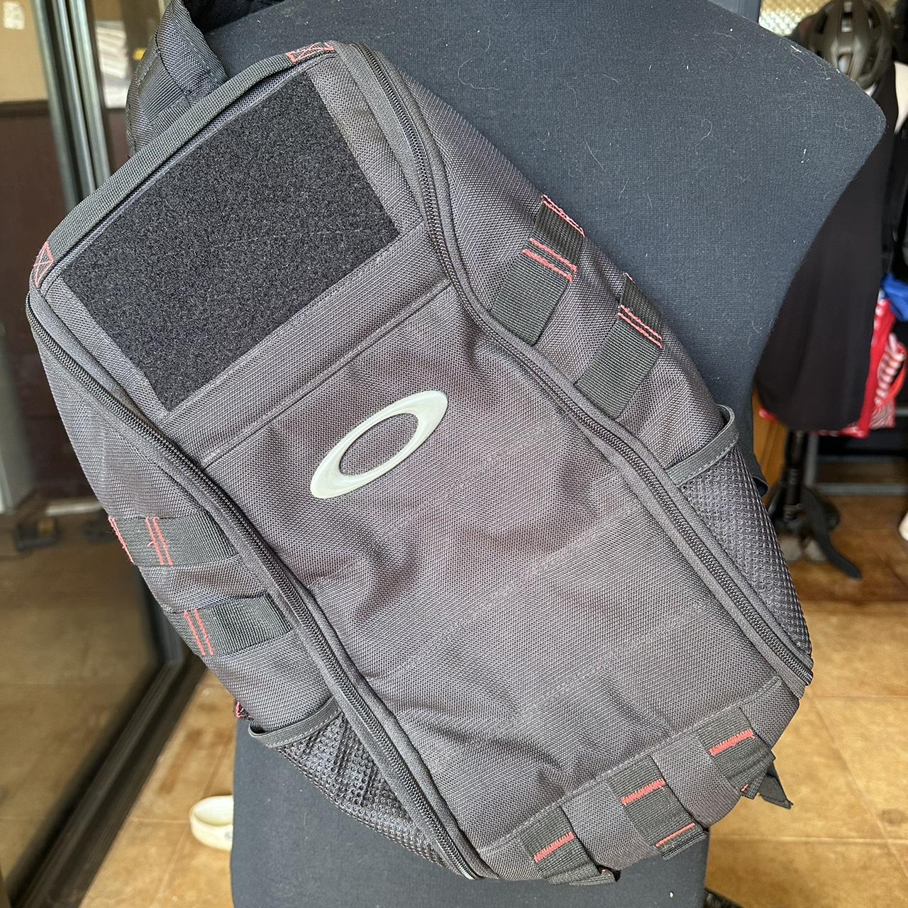 Oakley crossbody sling clearance bag