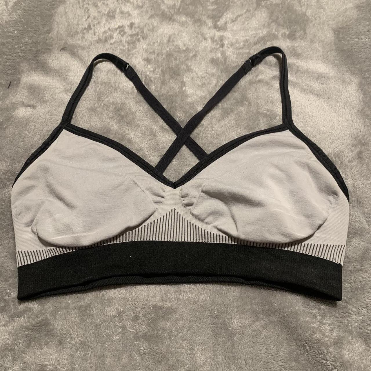 Black Lululemon sports bra Size 2 Dupe - Depop