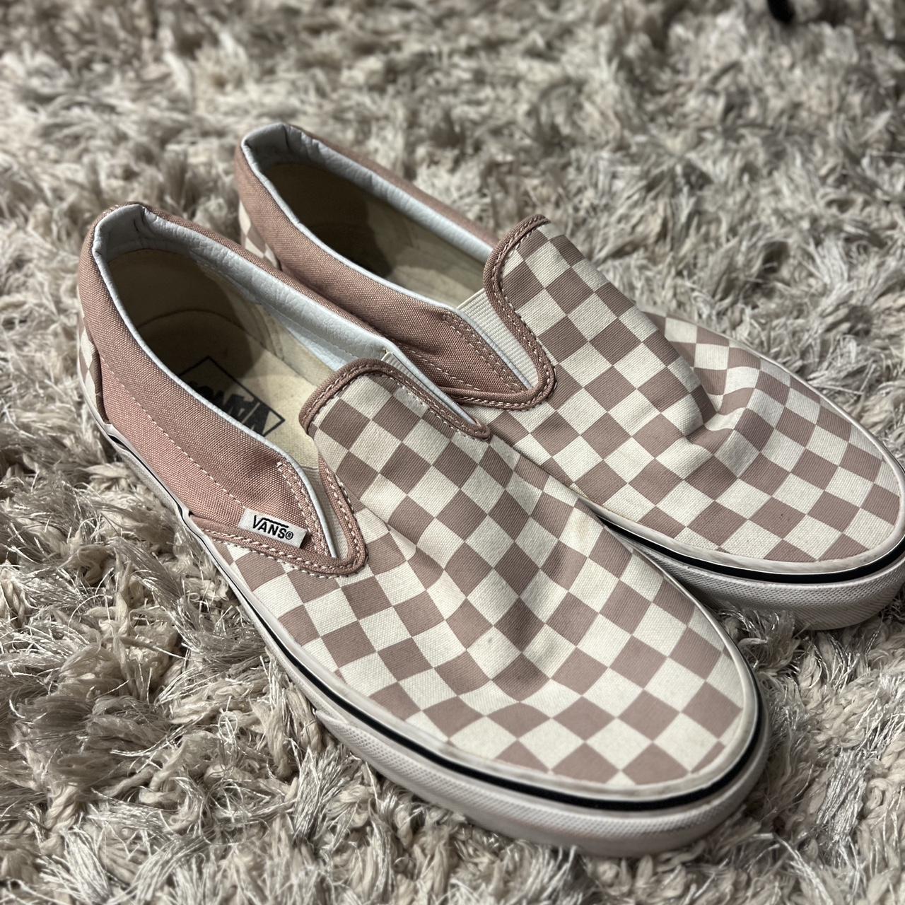 Checkered slip on vans with rose best sale