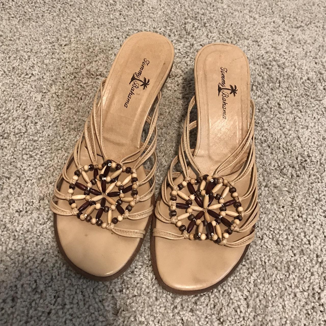 Tommy Bahama Women's Tan and Brown Courts