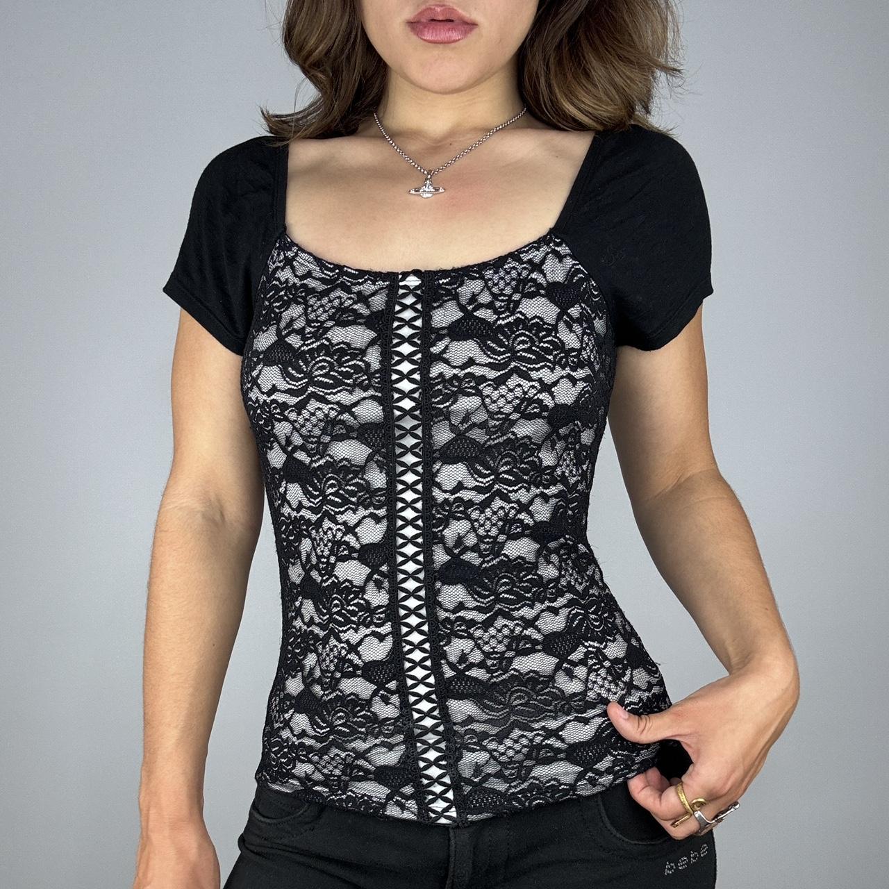 item listed by brokebaddieboutique