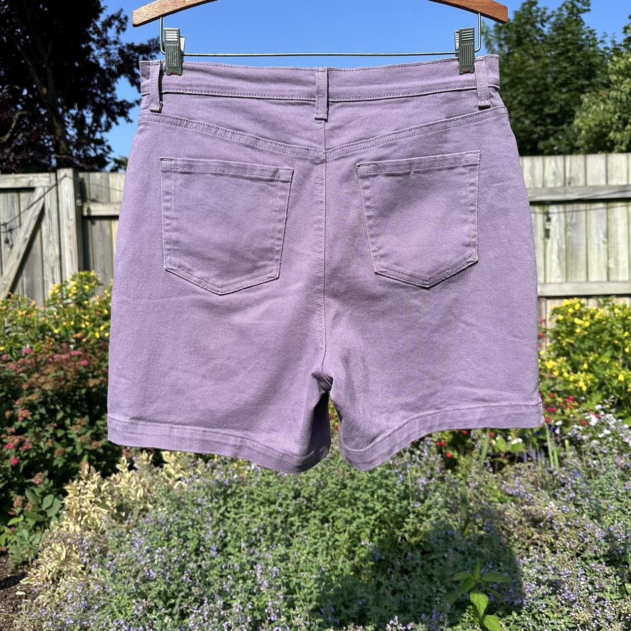 gloria vanderbilt violet shorts