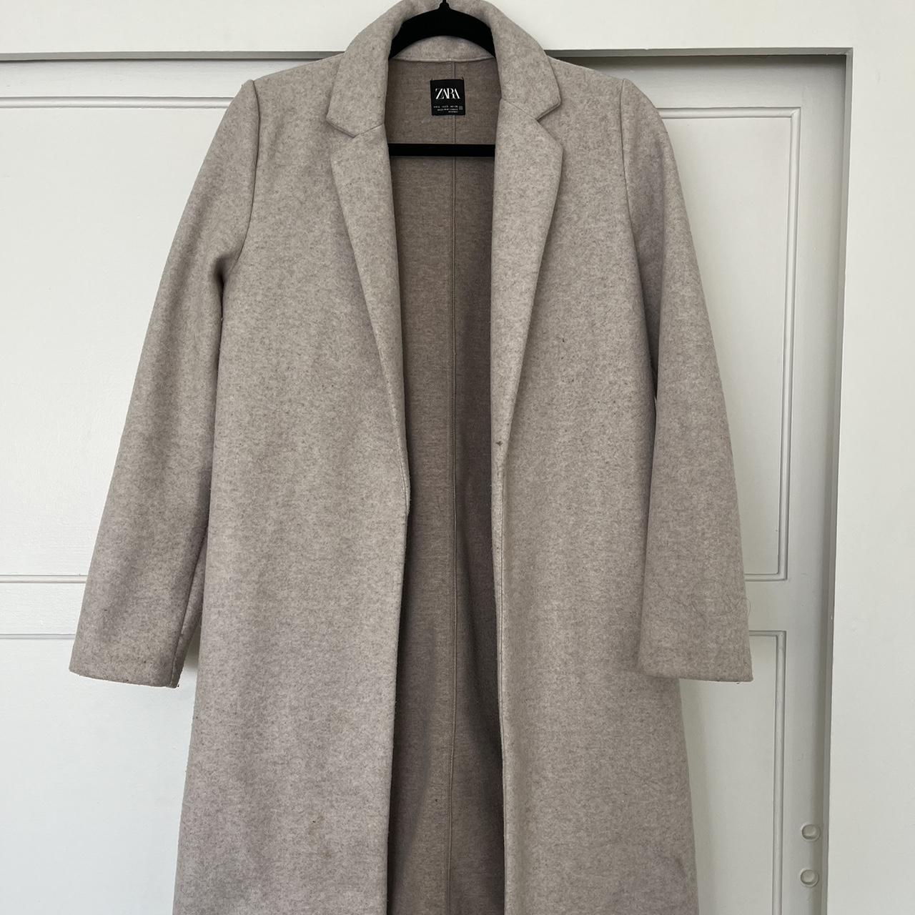 Zara coat Minor wear, needs dry cleaned! - Depop