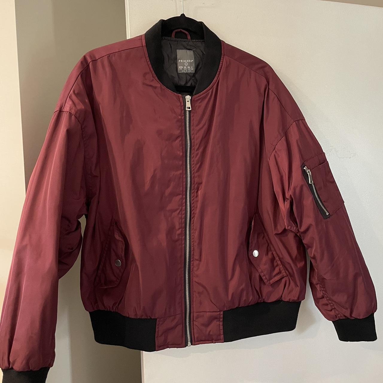 Burgundy bomber jacket with cuffs and side arm