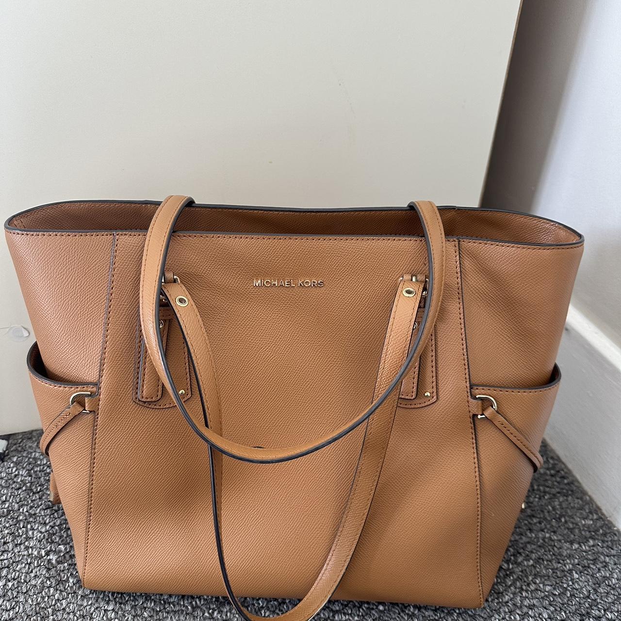 michael kors tote tan