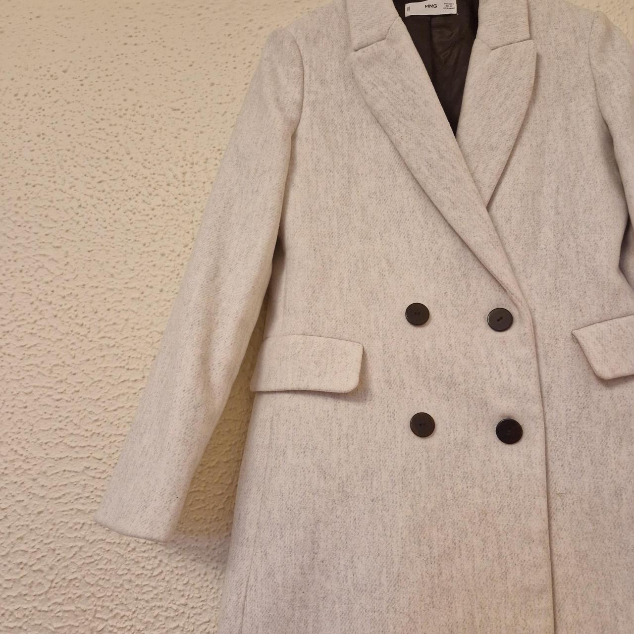 Mango Women's White Coat | Depop