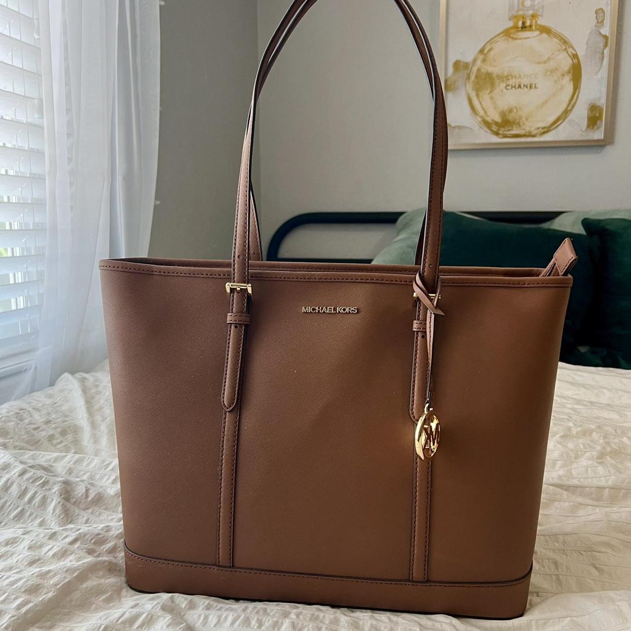 Large Michael Kors Tote Bag Only used a few times Depop