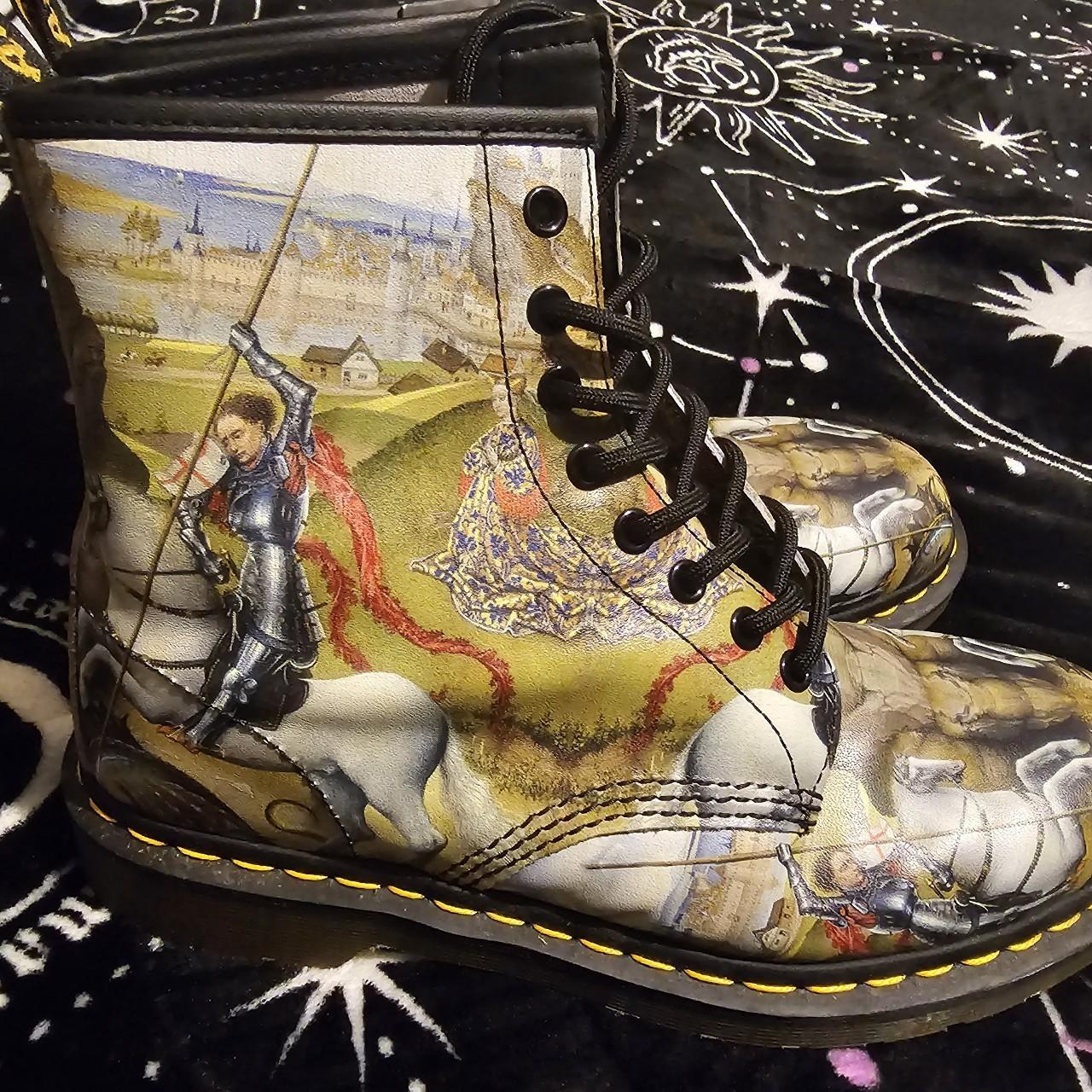 Dr Martens boots size 8 Saint George And The Dragon