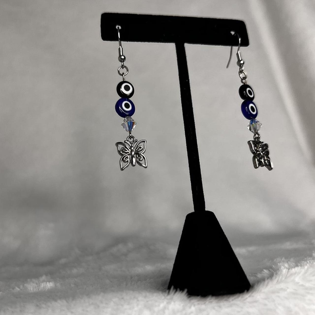 Women's Black and Blue Jewellery (3)