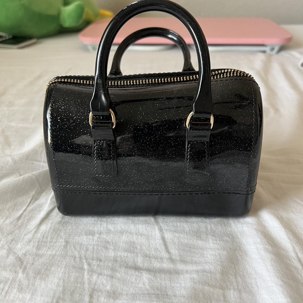 item listed by sarah058