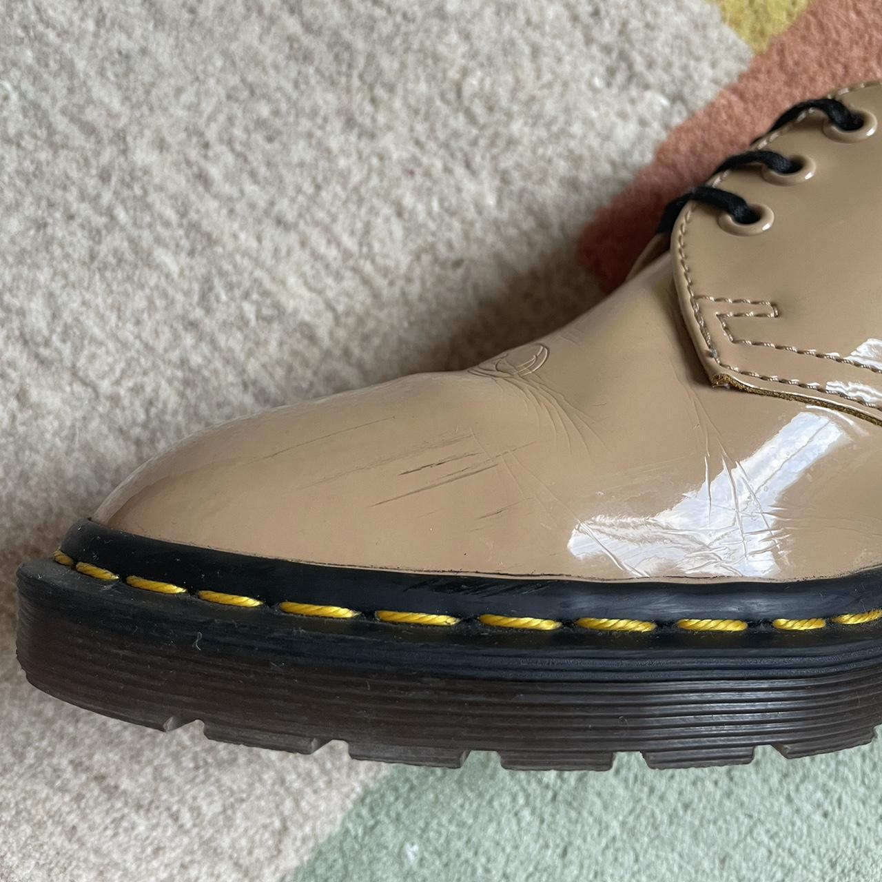 Dr martens 　ベージュ　UK7 Dr. Martens Shoe Size Chart