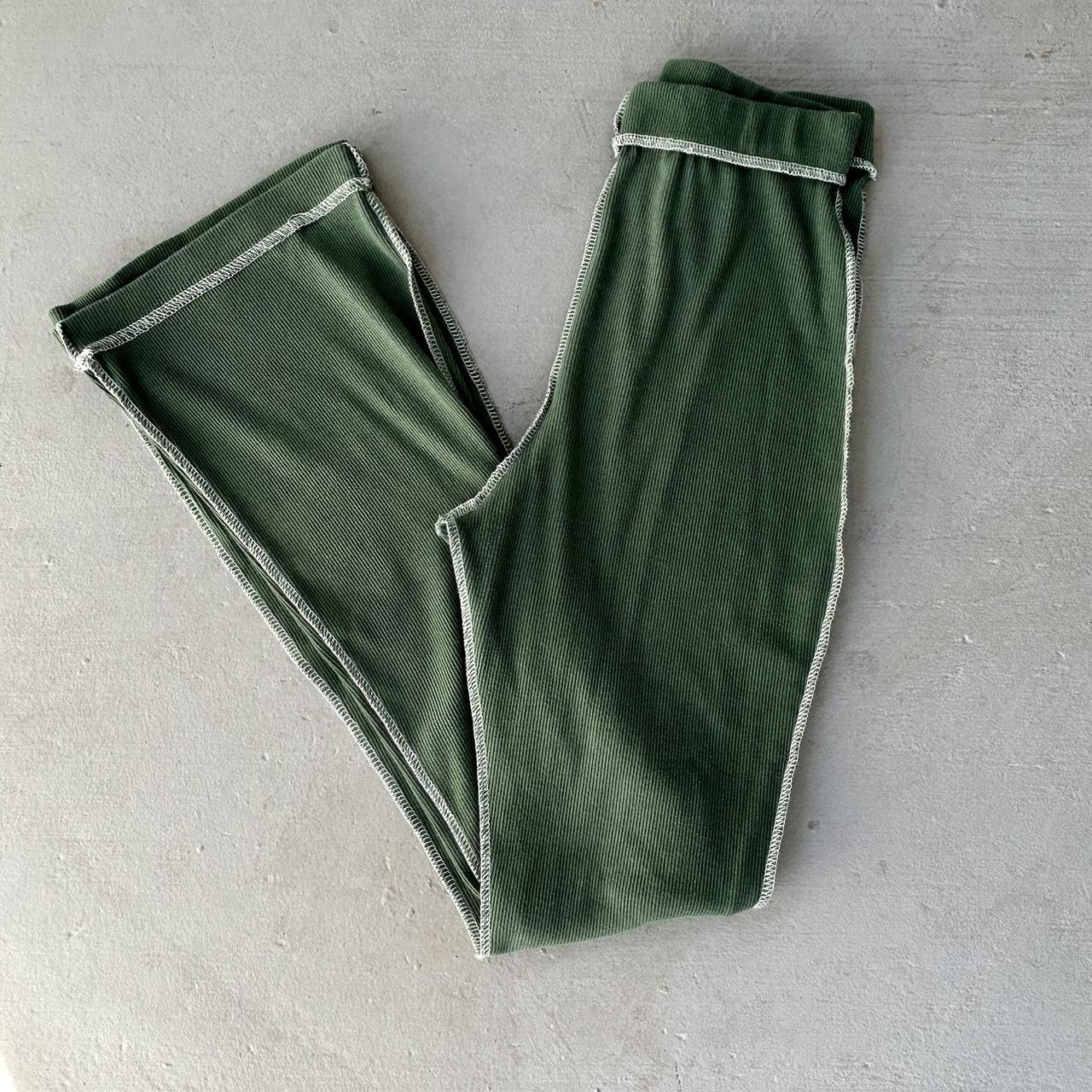 Ribbed Flare Leggings, very flattering and comfy... - Depop