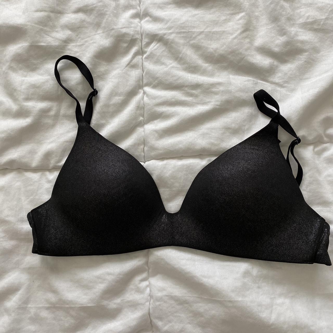 Victoria Secret no wire bra. Super comfortable. Size... Depop