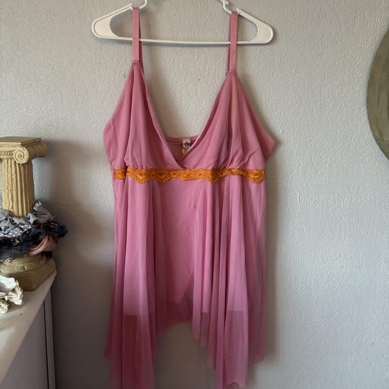 Vintage torrid tank, tag is pretty washed out but it... - Depop