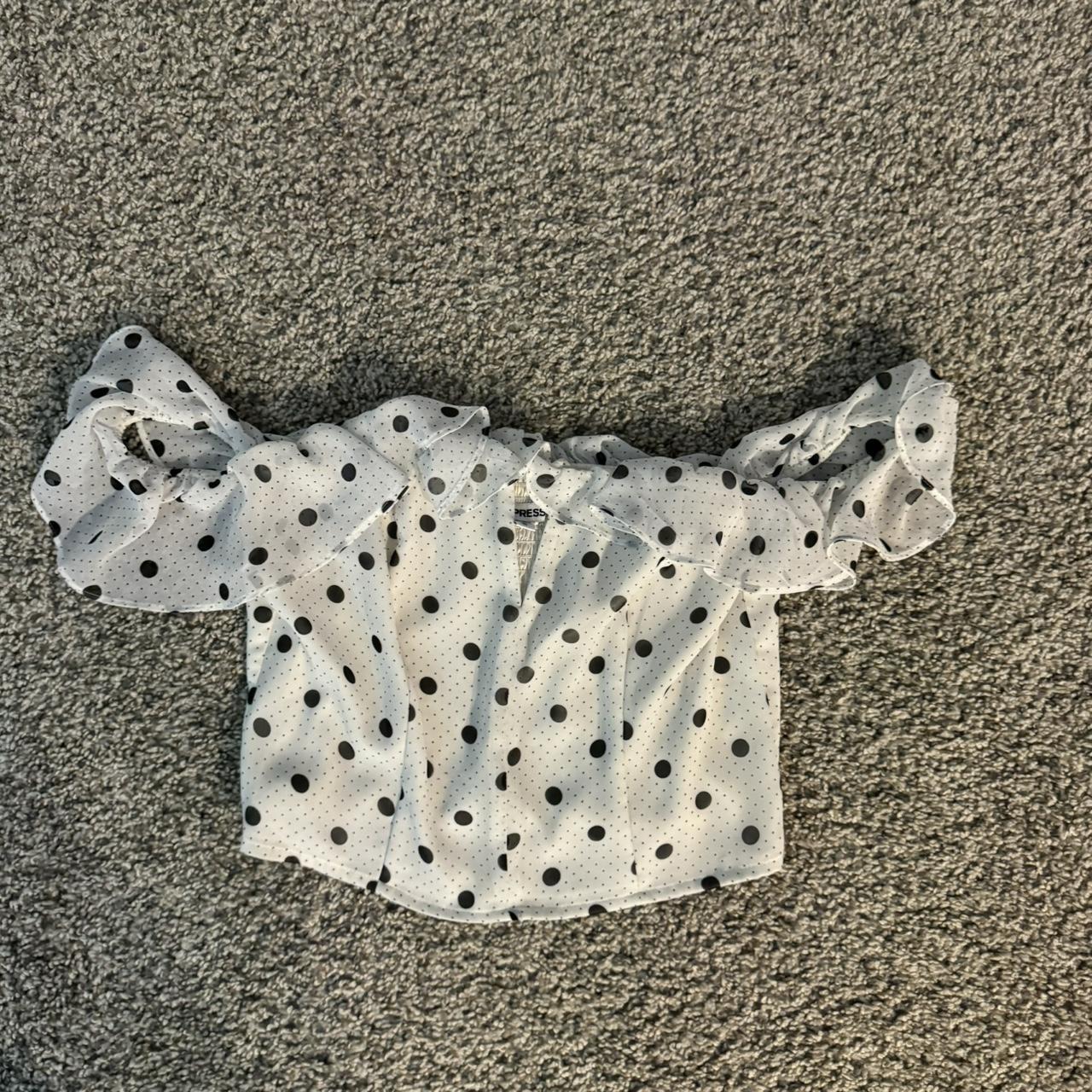 item listed by ataliaxsh